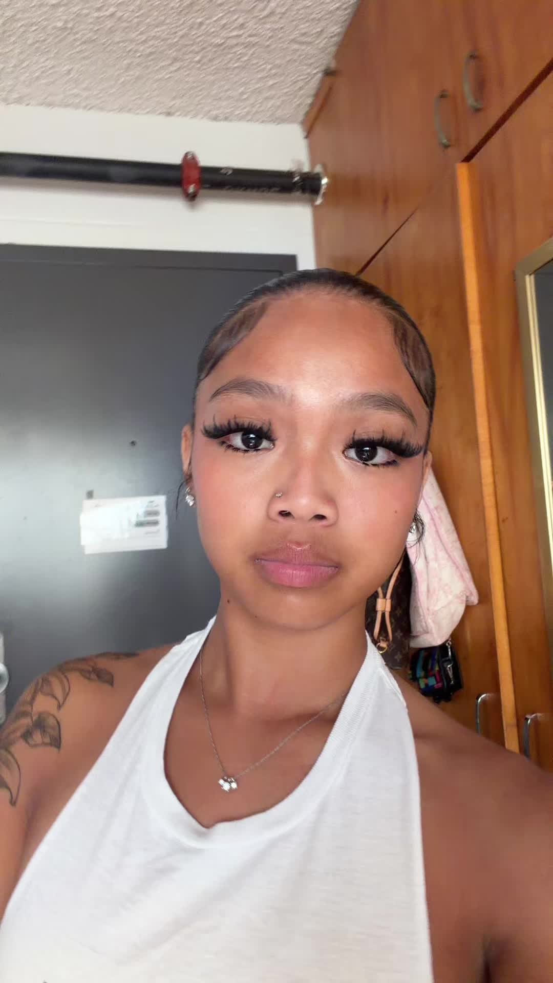 @lina2fyee_