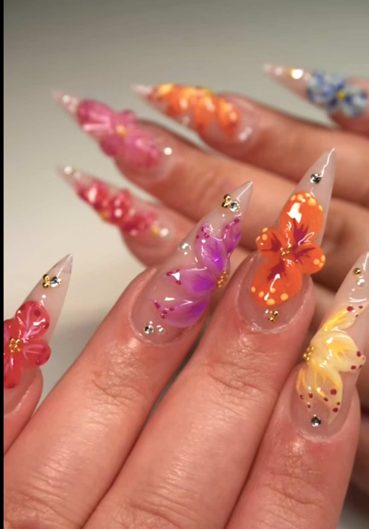 @☆ 𝐇𝐀𝐋𝐈𝐄 ☆