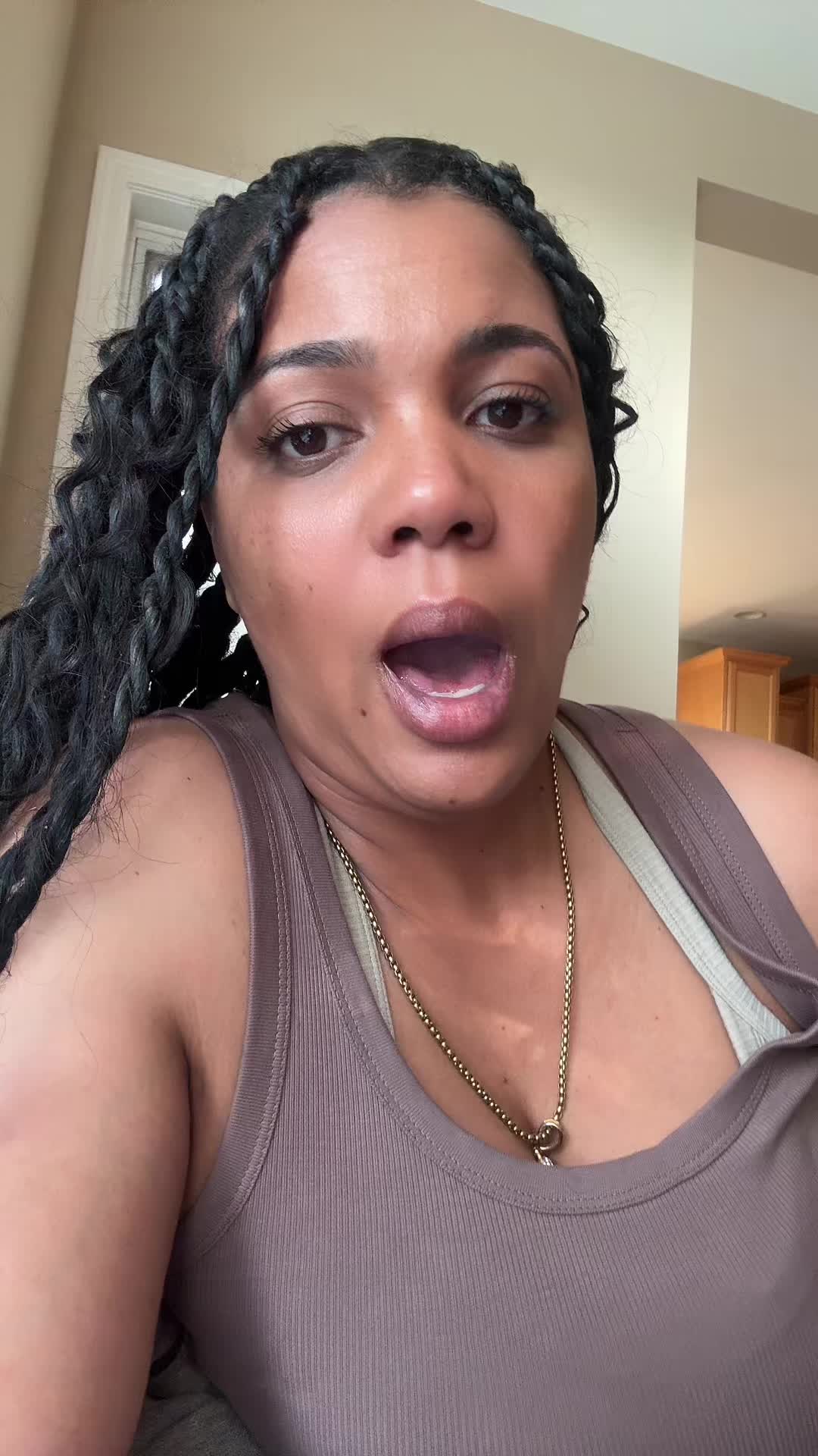 @twinnemom1
