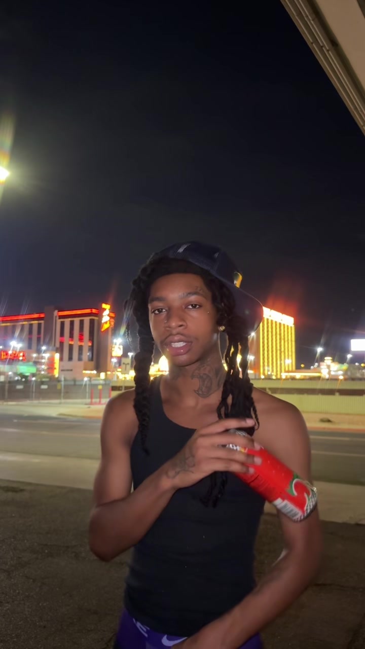 @Sex symbol