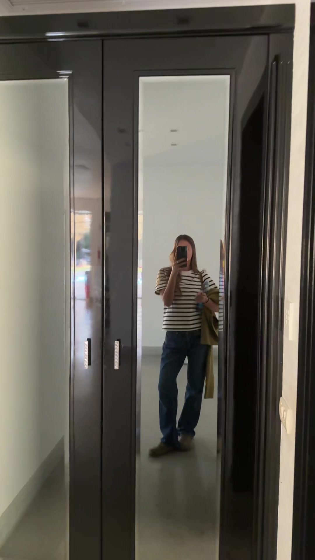 @Ofirsheratzky