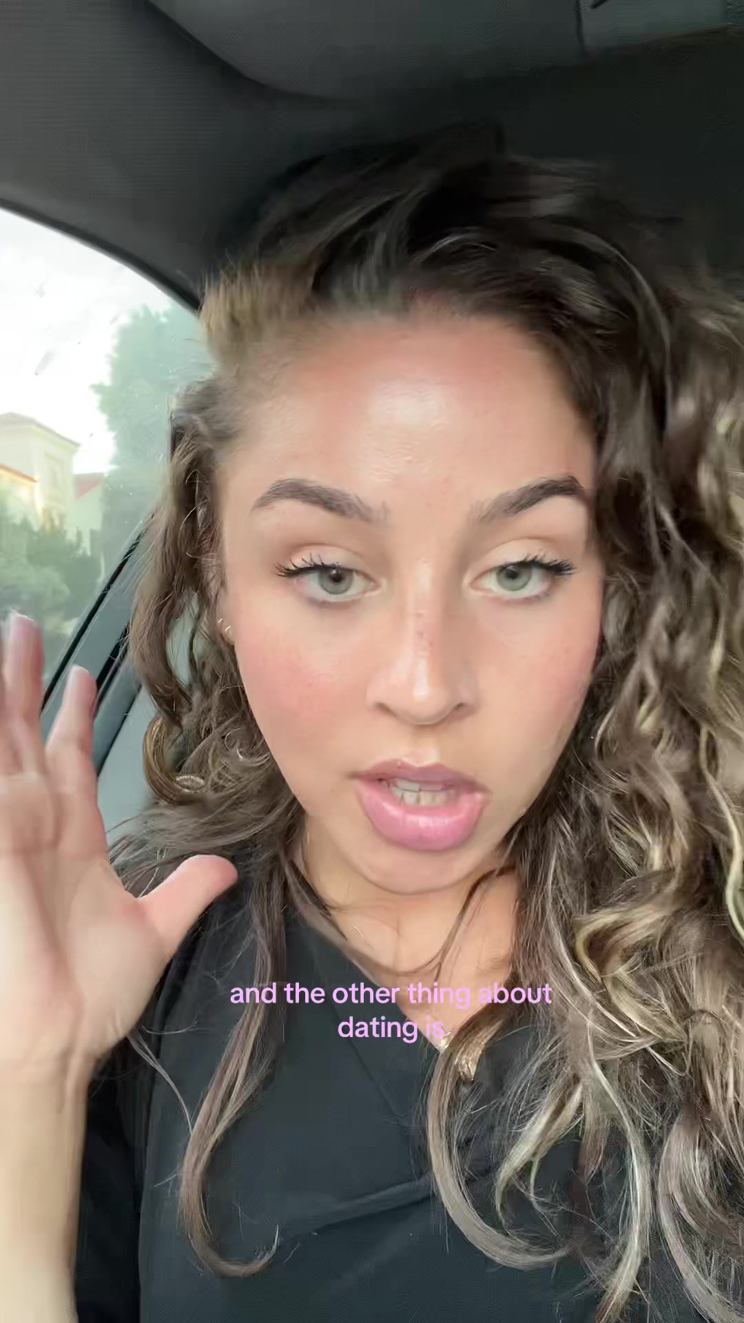 @zoefromtheinternet