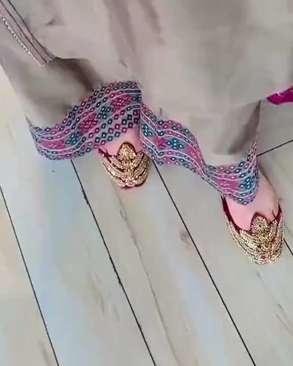 @Cute pathani