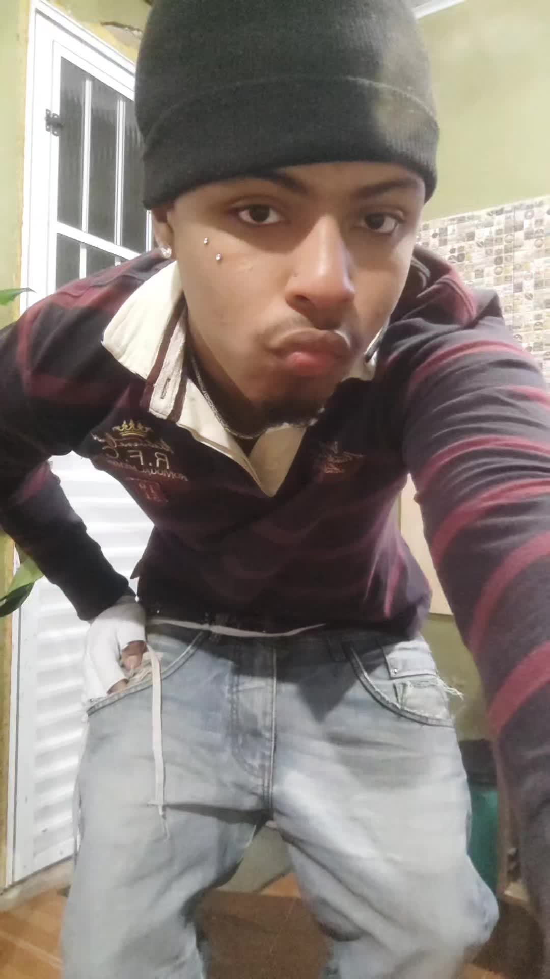 @Lázaroooo***