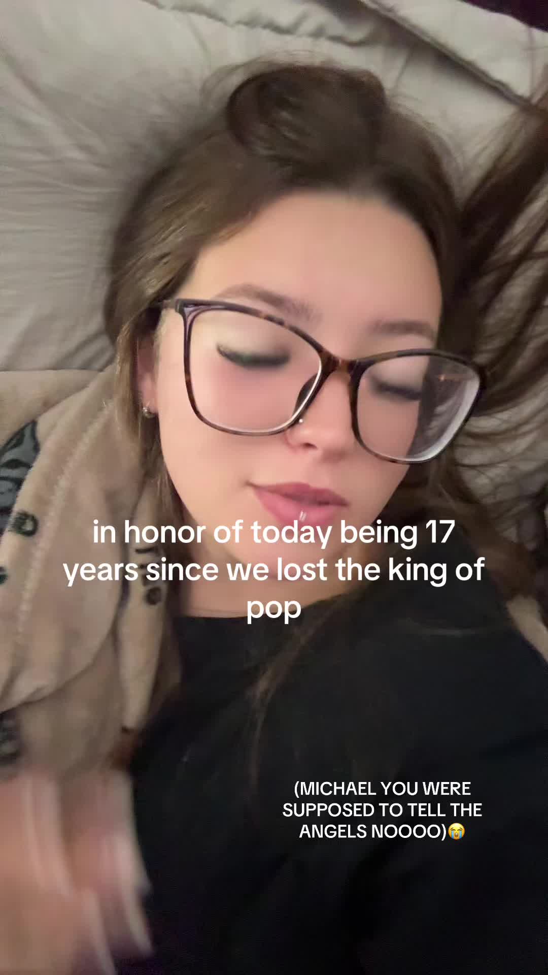 @chloegobble