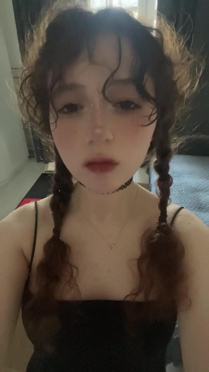 @curly