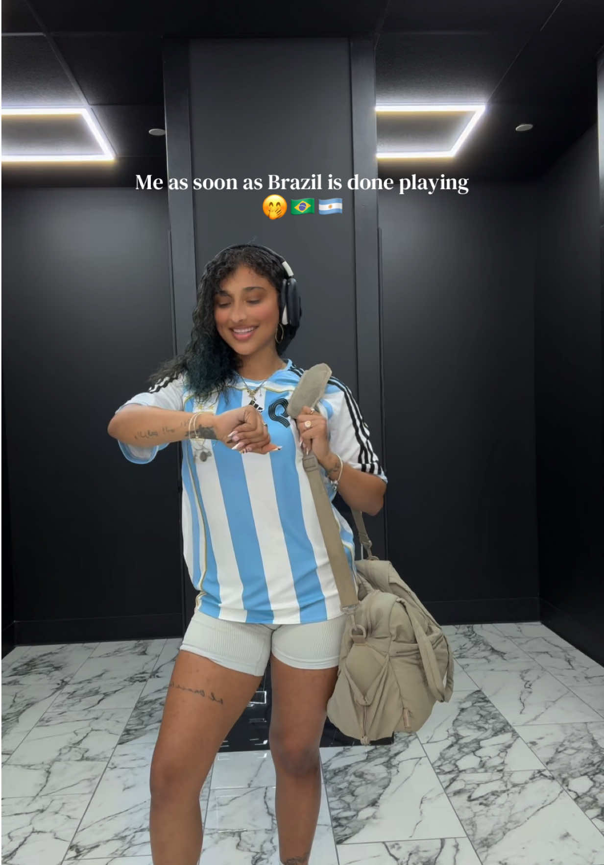 @Babz 💙🎒🇻🇪