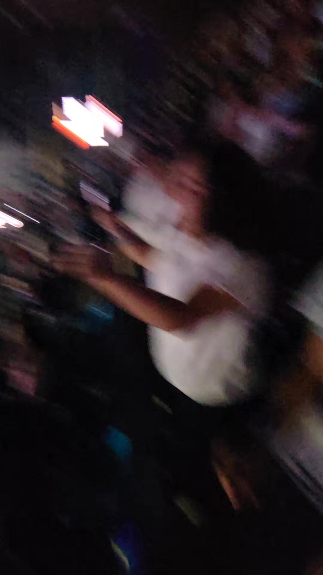 @AnielkaR
