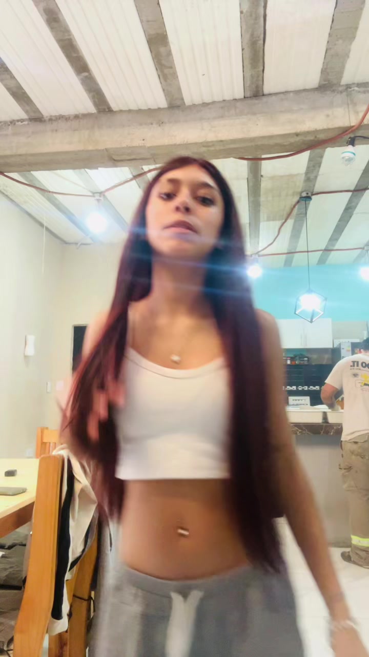 @Adisvalentina🩷