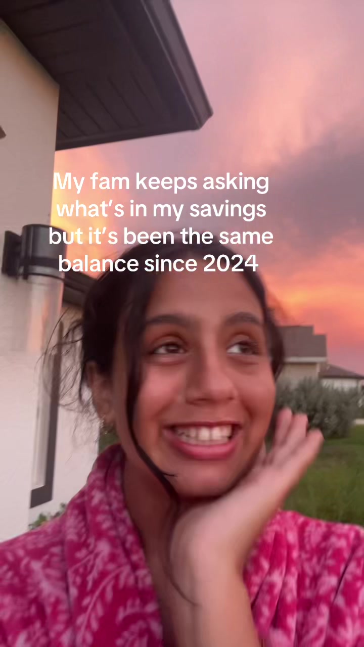 @imsoaleena