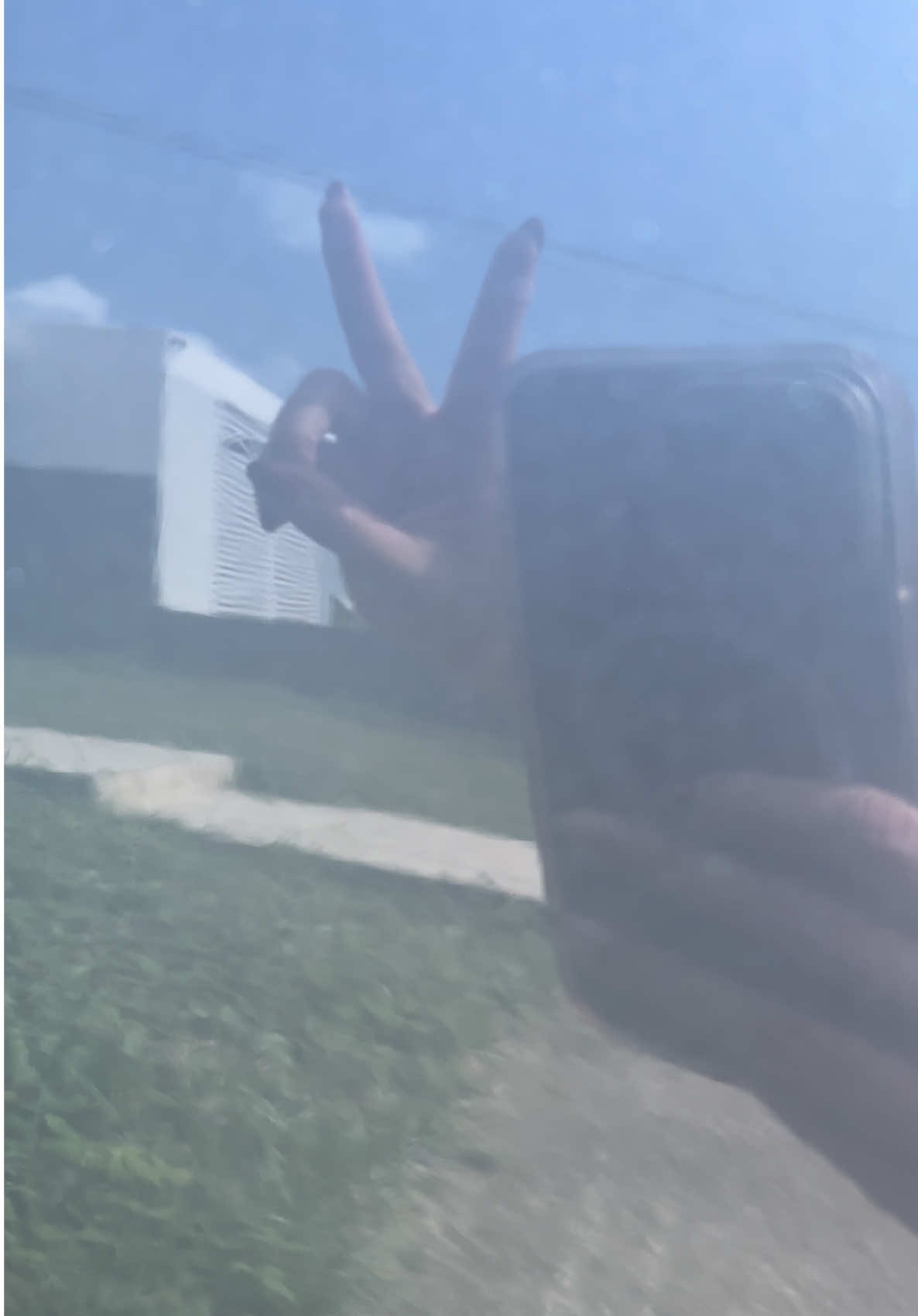 @🦋