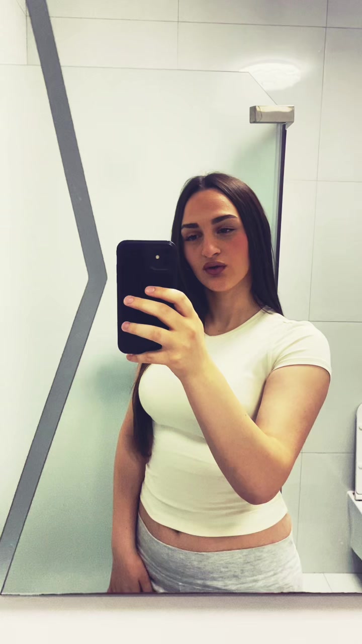 @leonisa