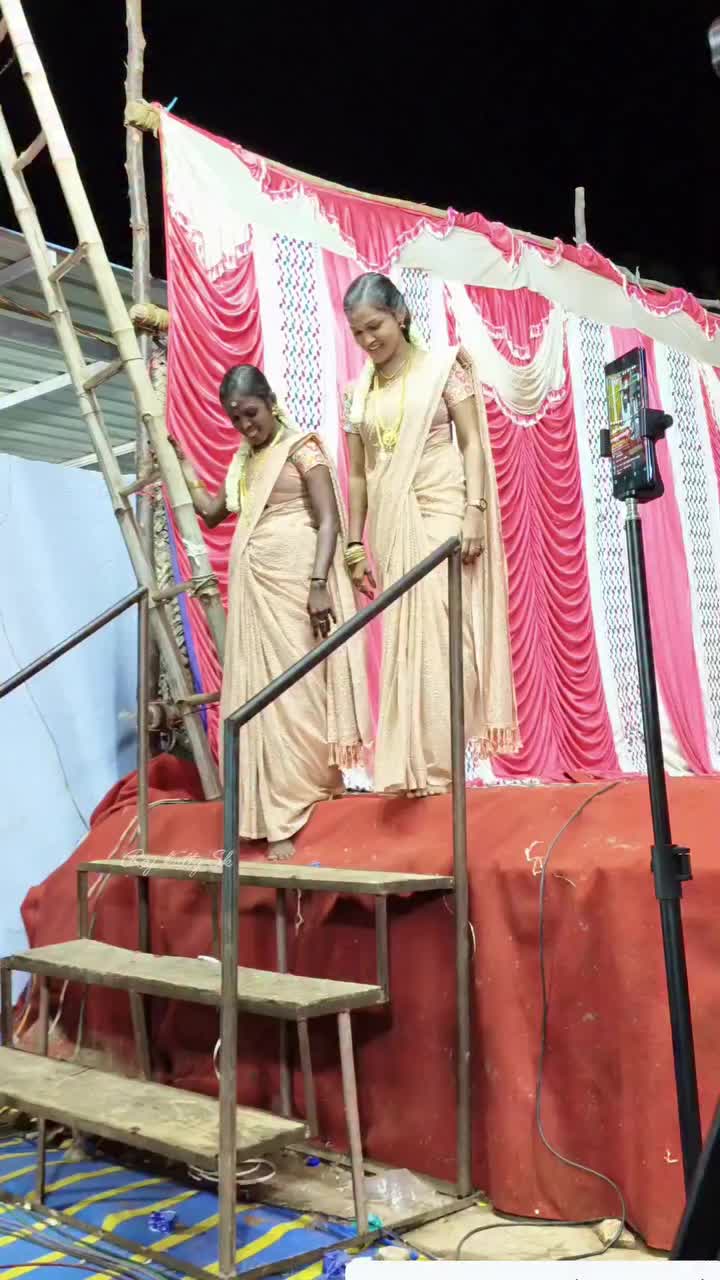 @தமிழ் பொண்ணுங்க
