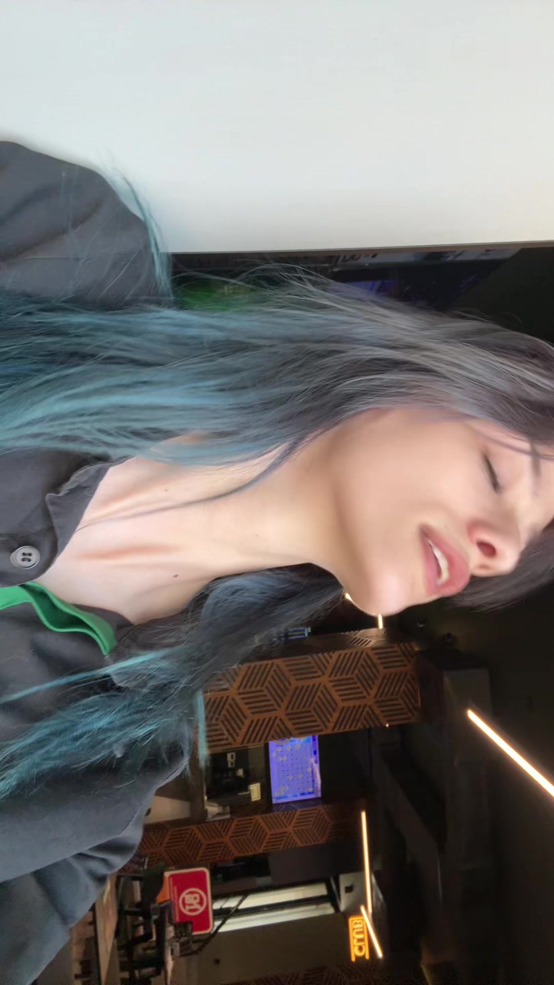 @niuv