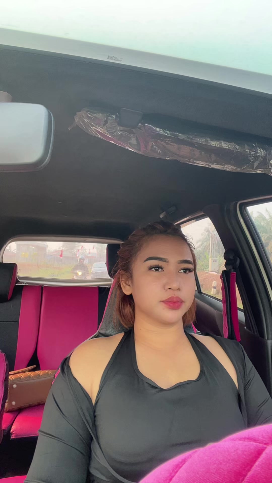 @julia frinella sari