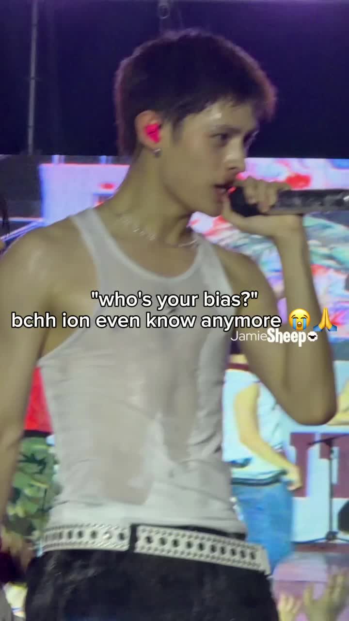 @keonho's left thick eyebrow
