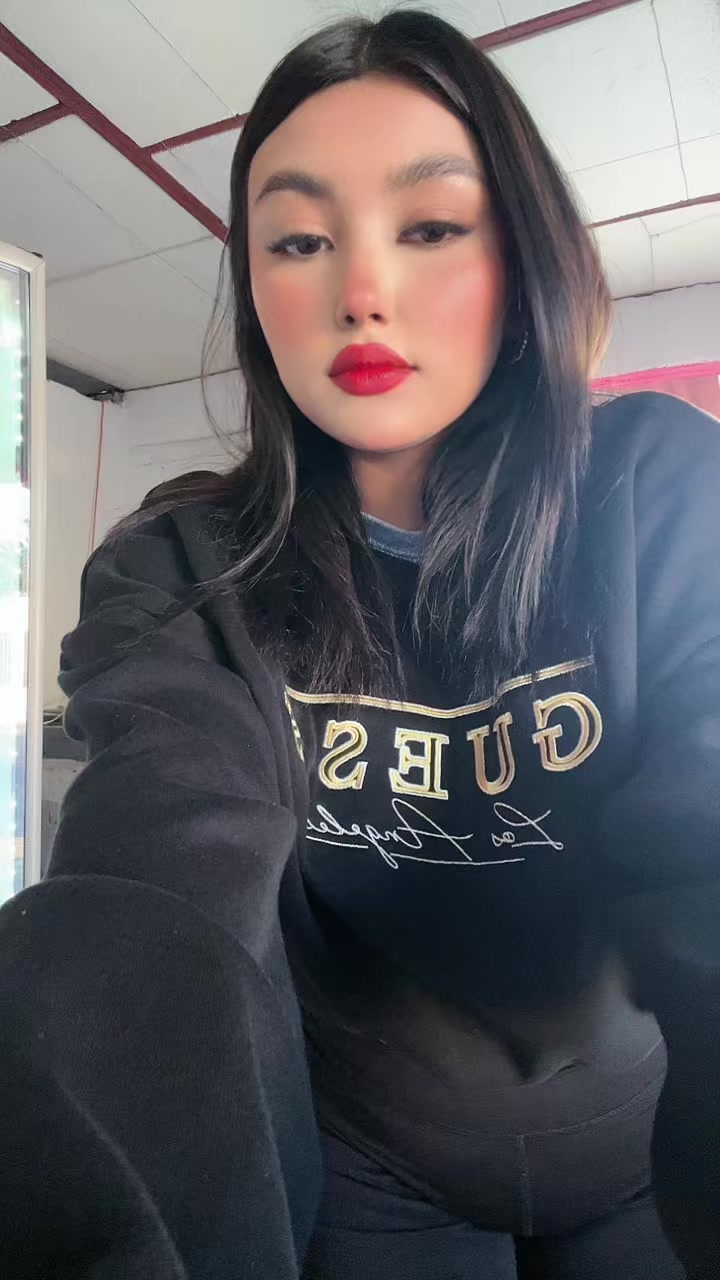 @Alo🌟