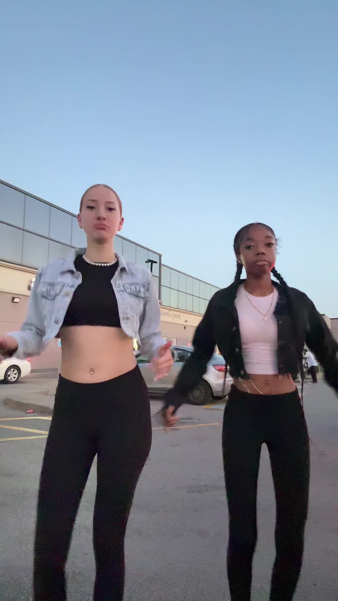 @𝐸𝓁𝒾𝓈𝑒