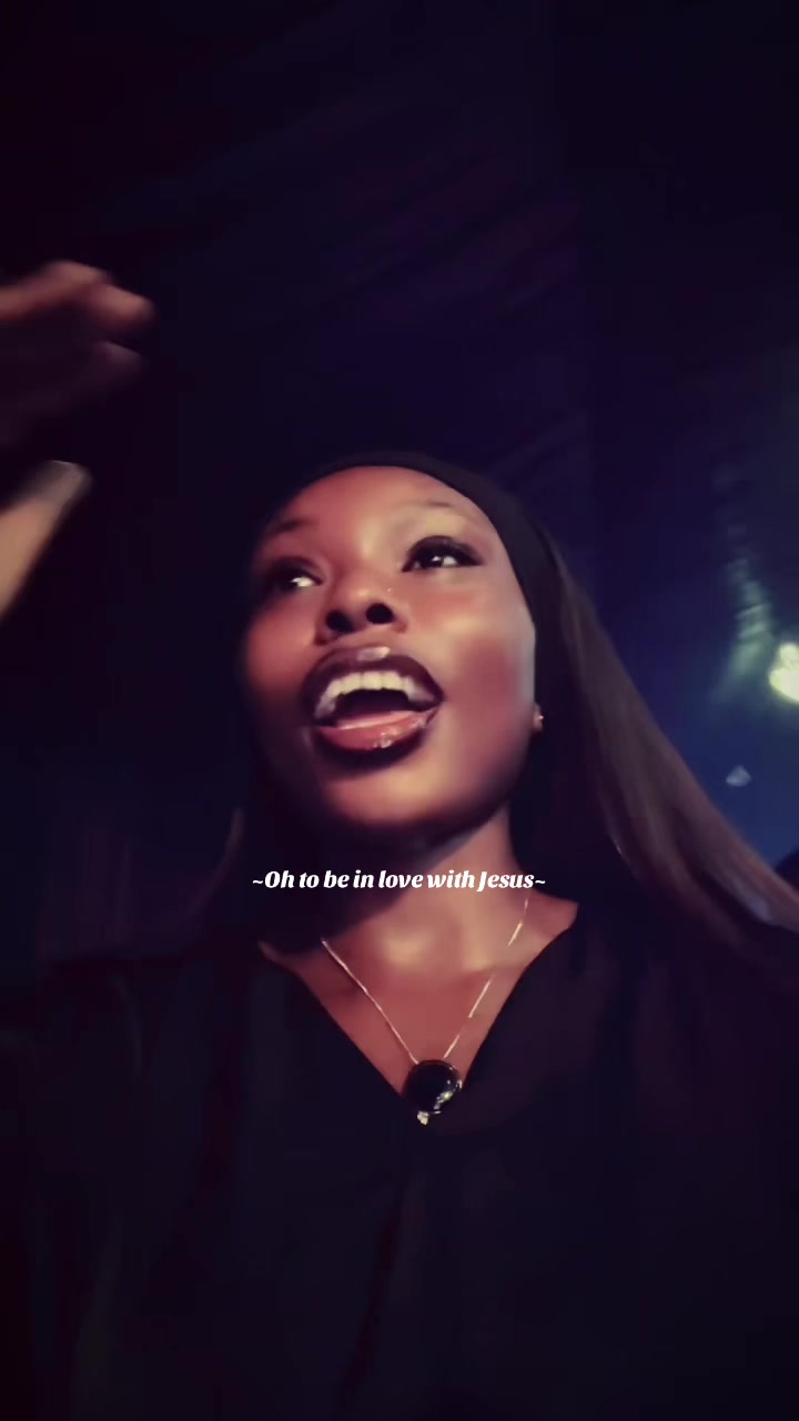 @𝒯𝒶𝓃𝑔𝒾𝓇𝓁💋🥂
