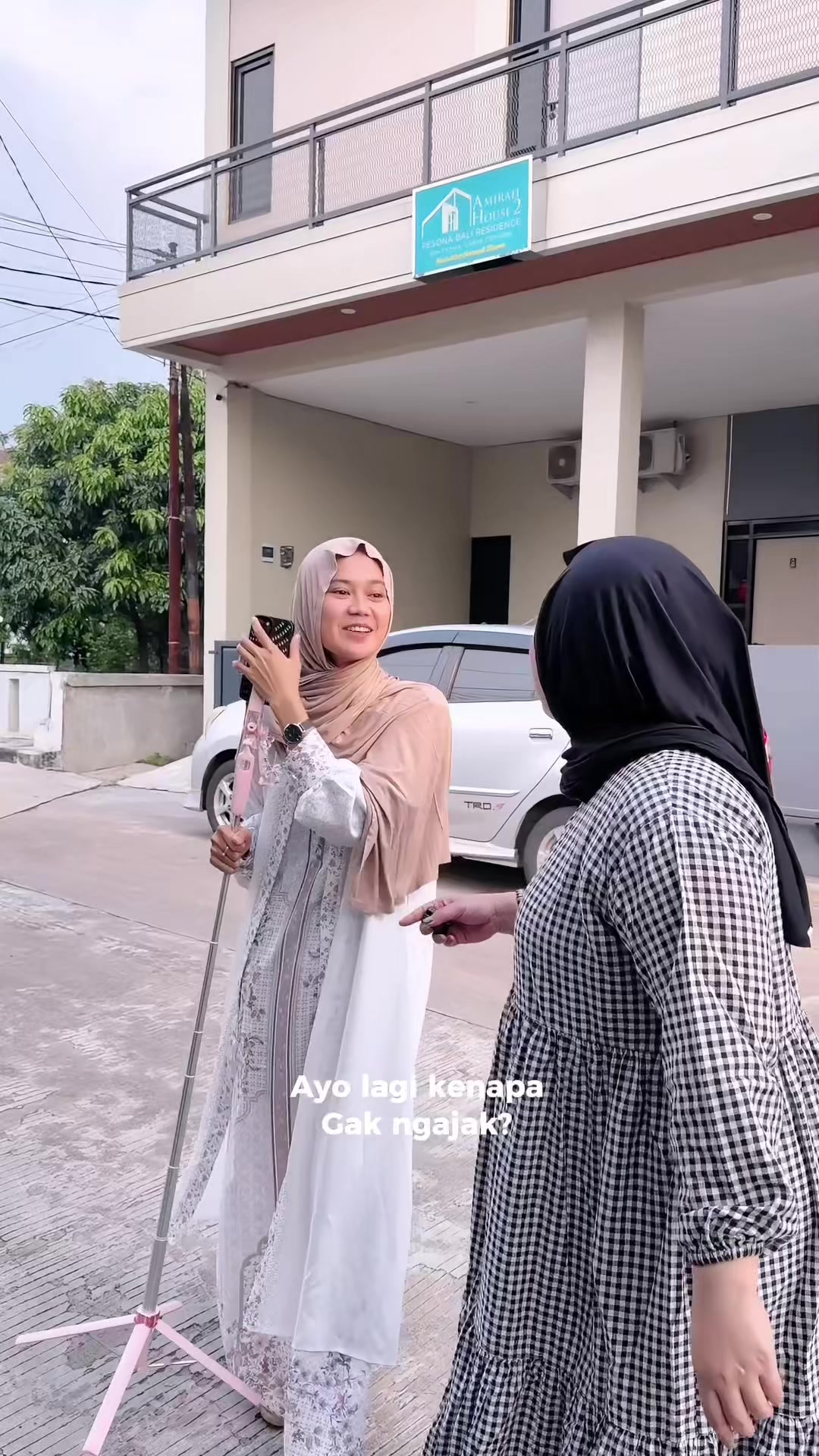 @dindafirtiany