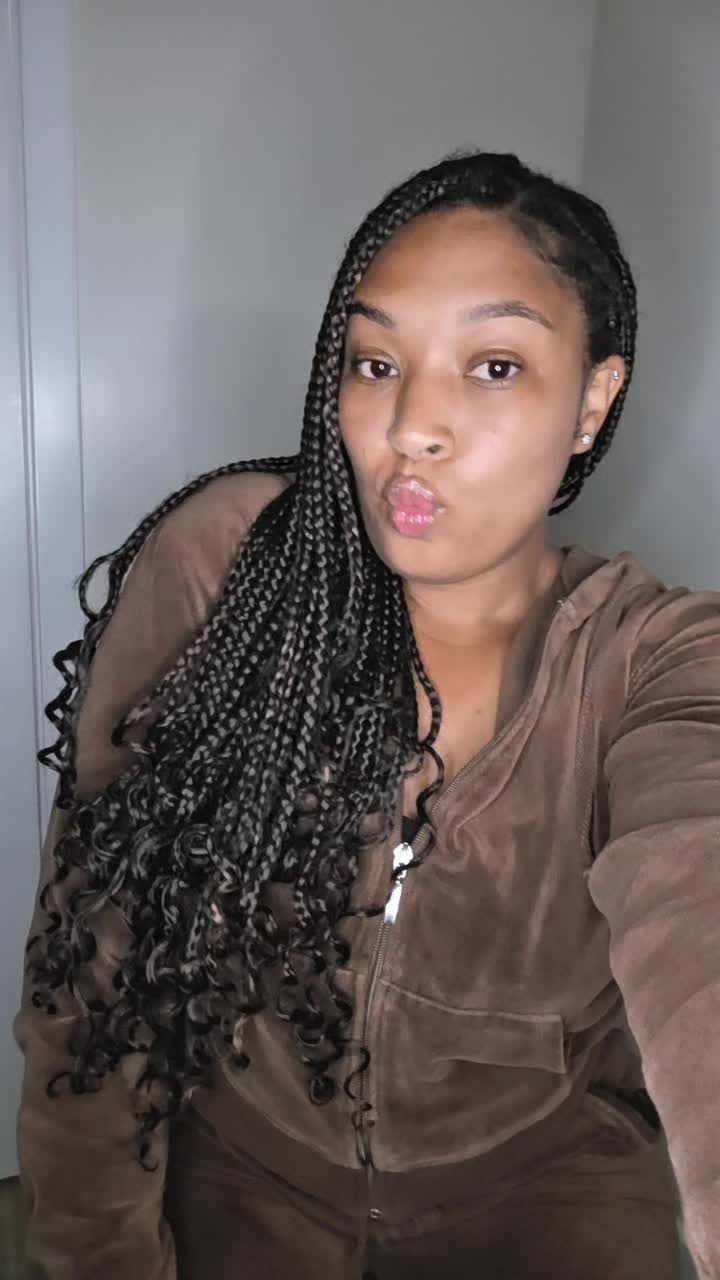 @Auribabyy