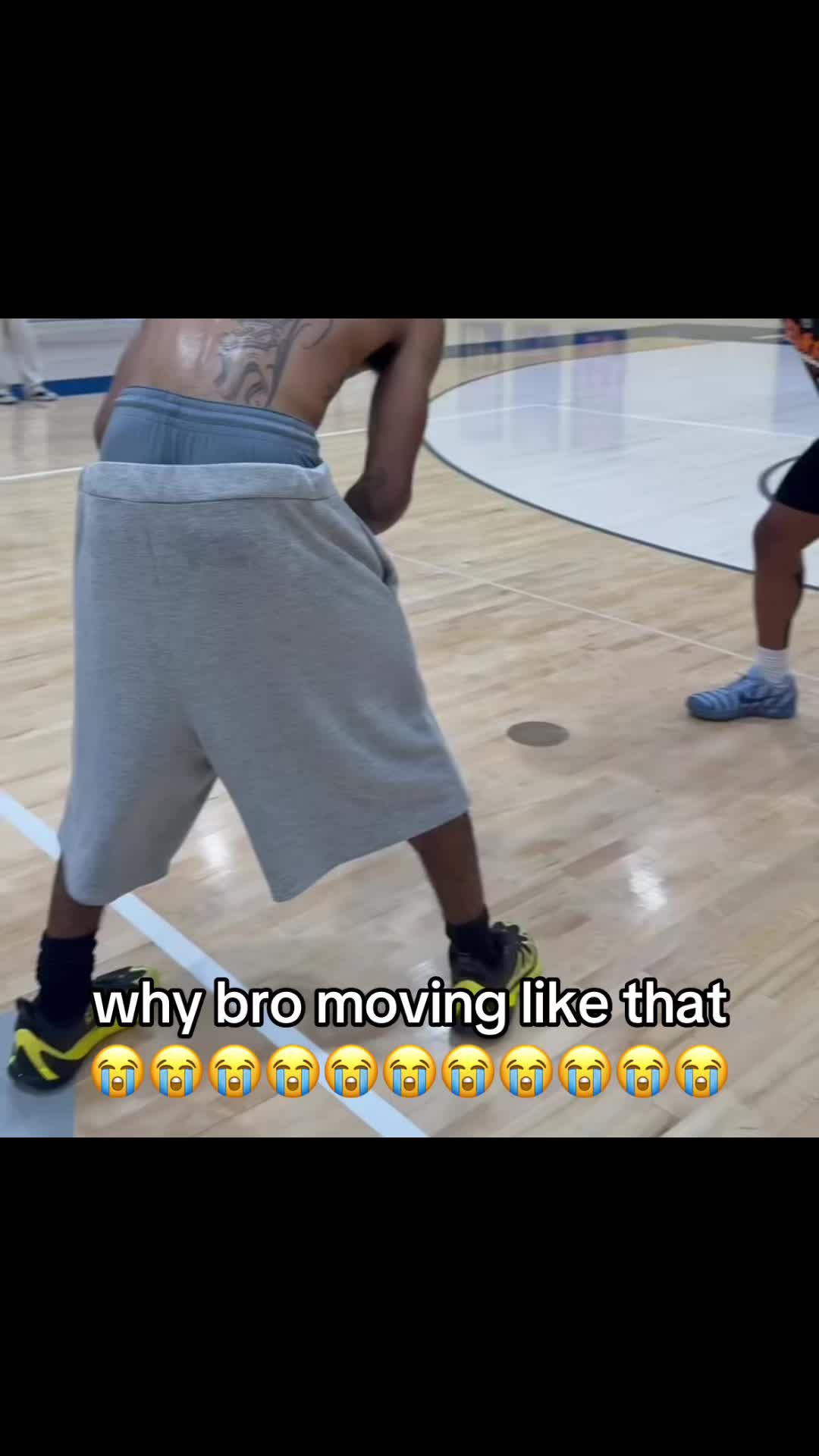 @⛹🏾&zwj;♂️