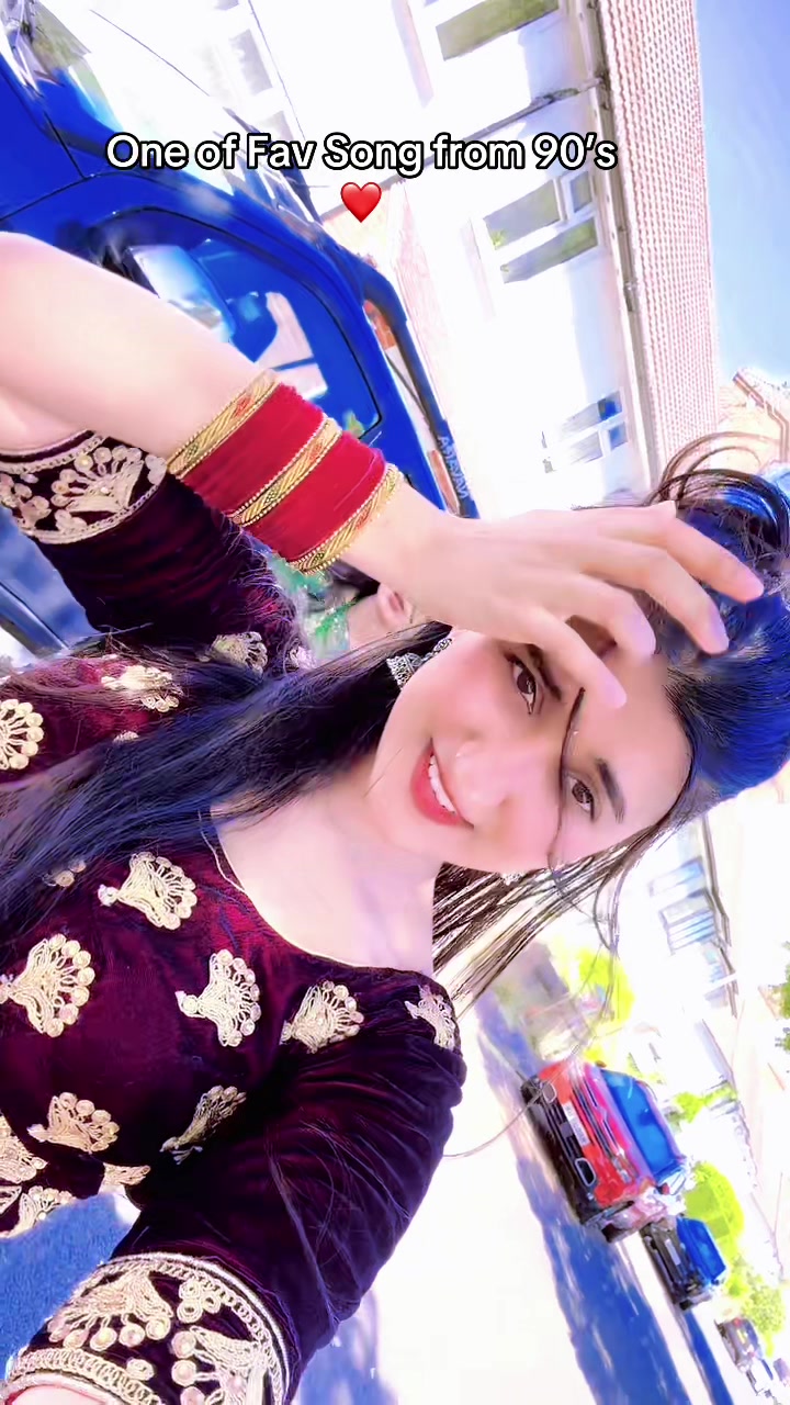 @Sʜoneeya◉‿◉