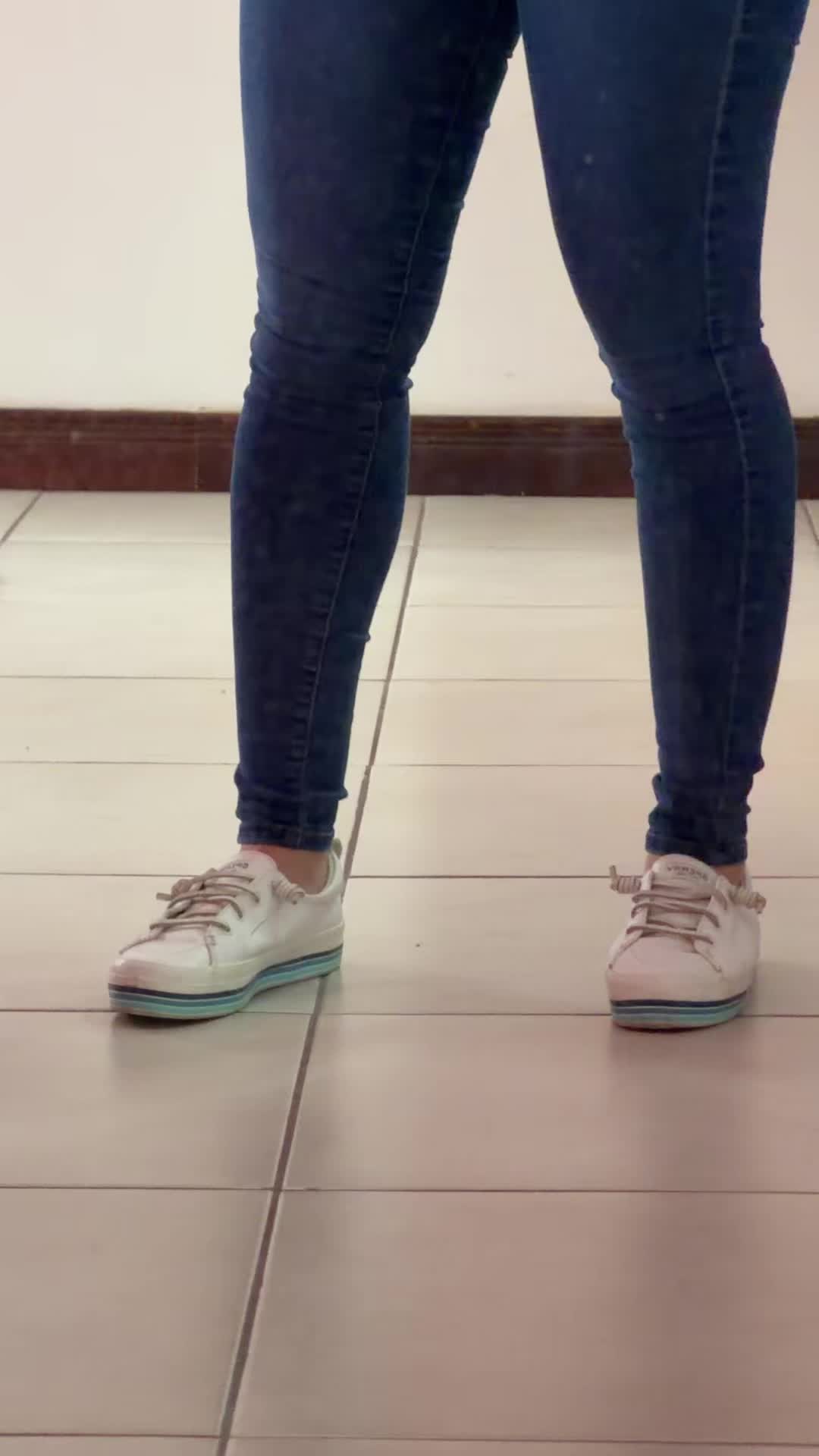 @MeliAlfaroOficial