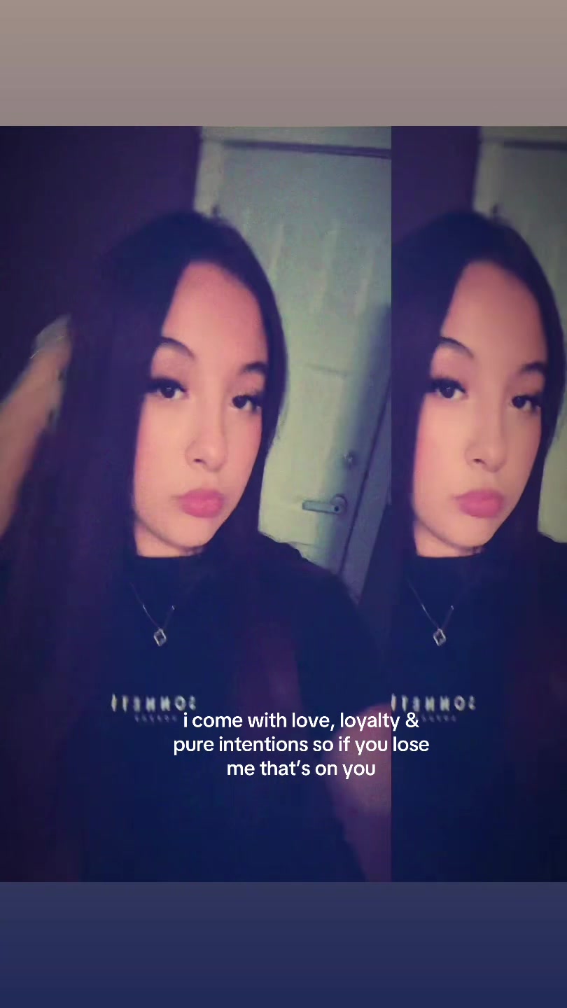 @🌺𝓜𝓸𝓷𝓪🌺