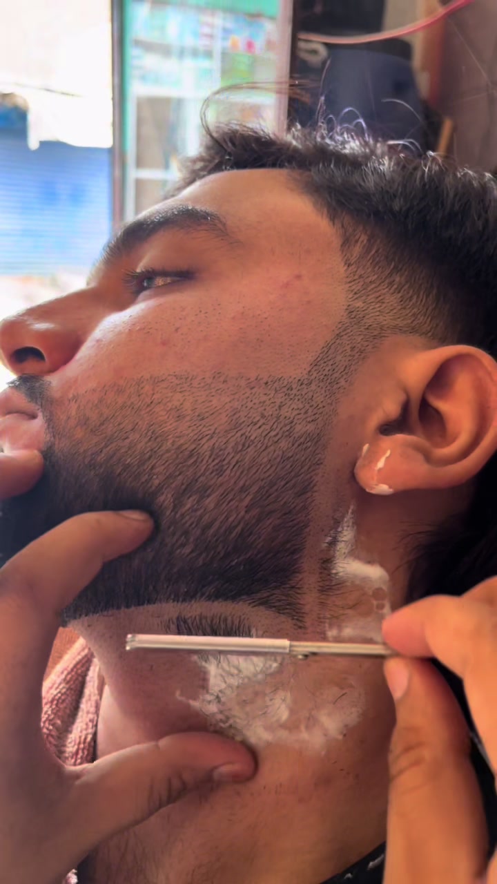 @💈THE ZEESHAN✂️ BARBER SHOP💈