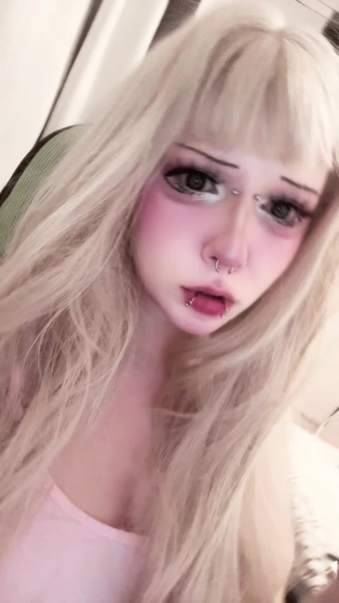 @лола <33