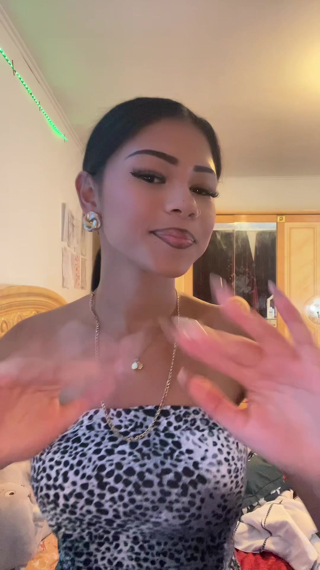 @lattinna7