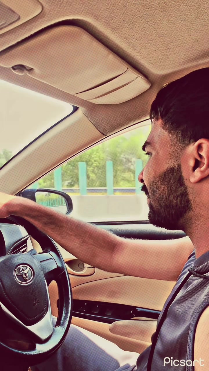 @🏴&zwj;☠️ملک۔ بادشاہ🏴&zwj;☠️