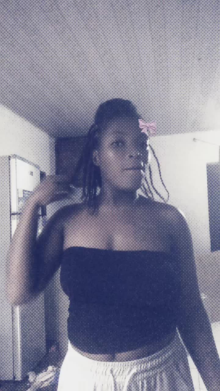 @la poup&eacute;e noire 🥰🥰