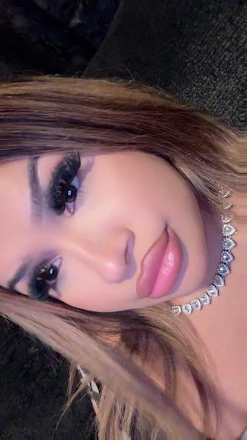 @Pretty Emily 🌷🎀🫦🍓👸🏻