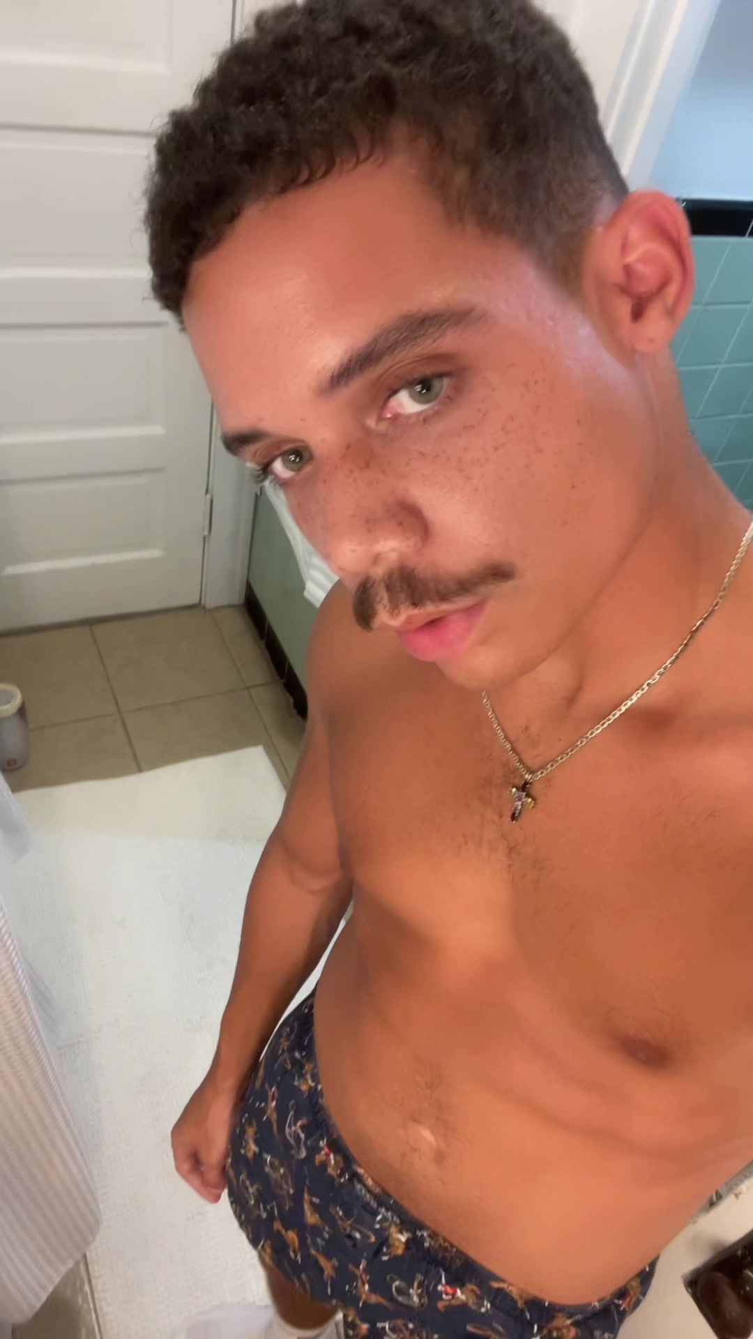 @j4d0n