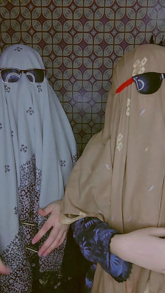 @once again ghost sister's