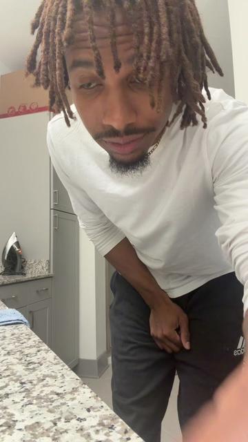 @Zip simmons|content creator