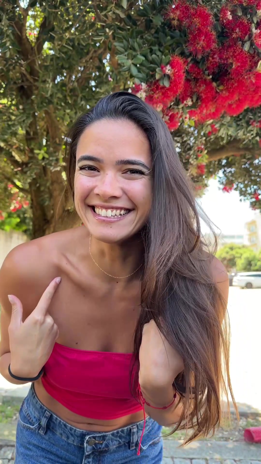 @Emilia Gomez