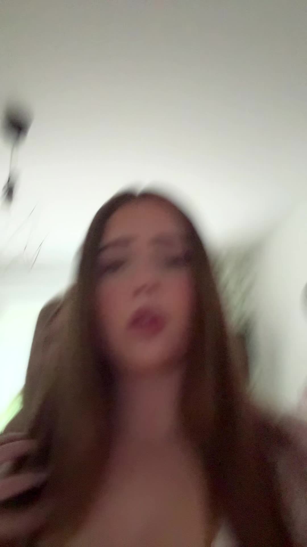 @HANNA🖊️