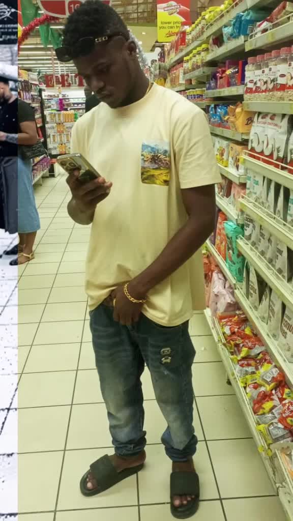 @chiomzysmallz