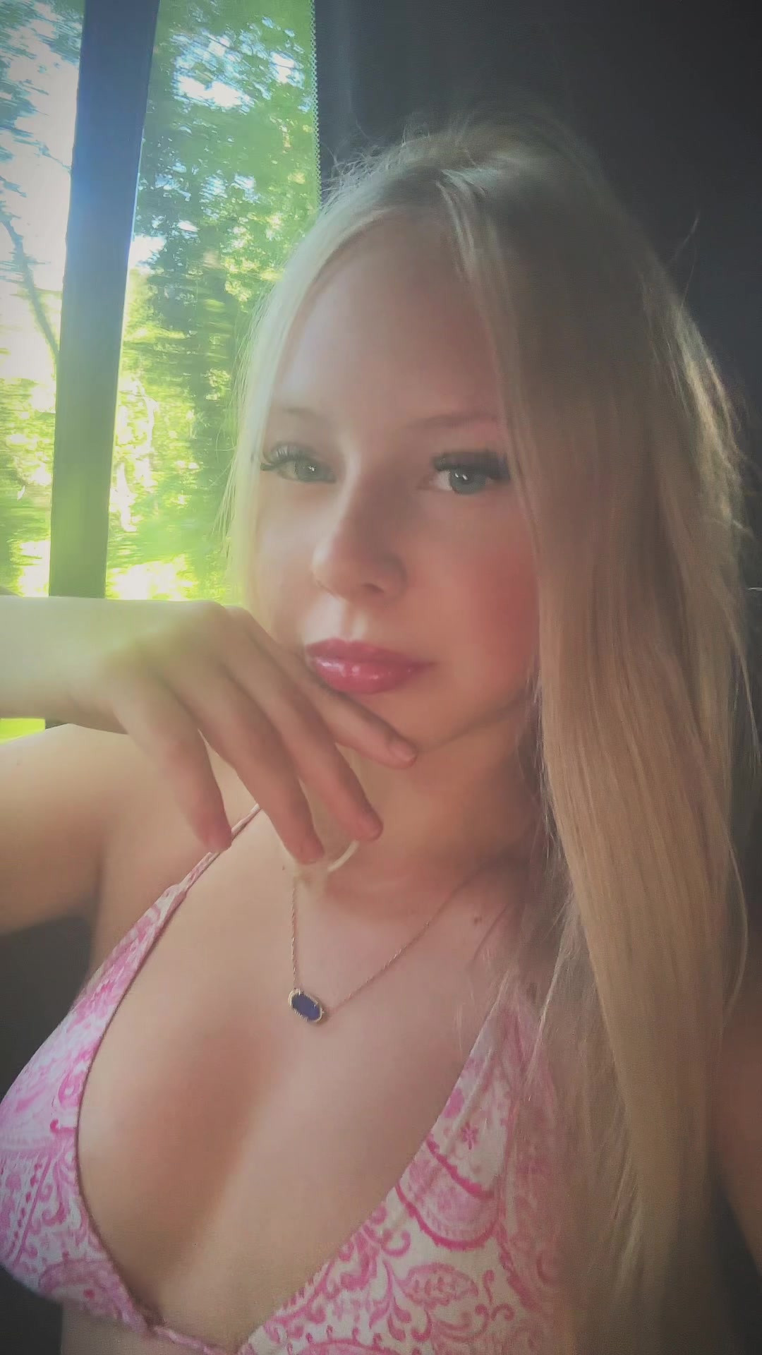 @𝕃𝕚𝕝𝕝𝕪🙈