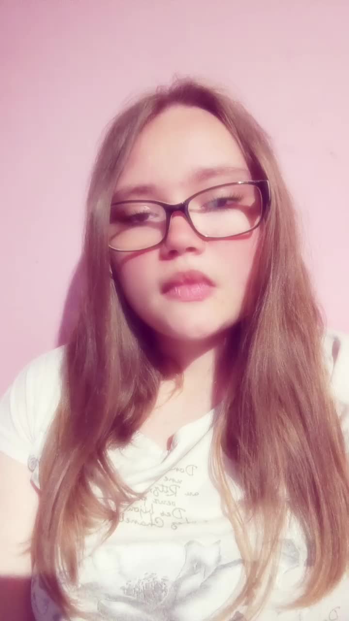 @🌴💜WIKTORIA WIKSONAX💜🌴