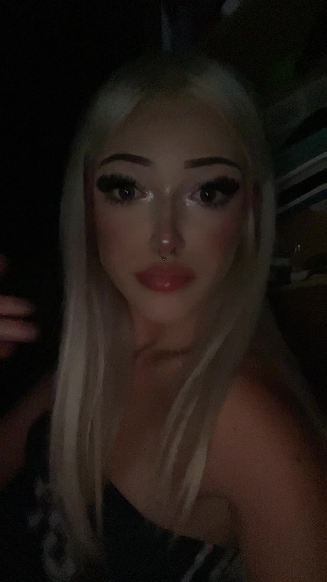 @martynkaniezyje_