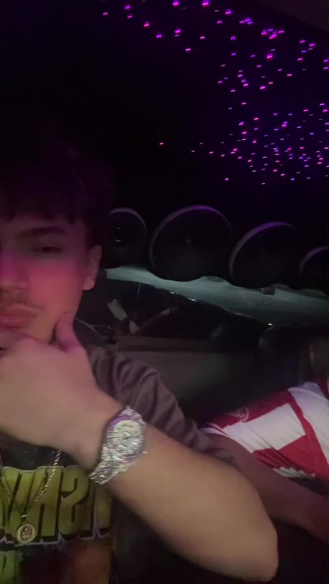 @Joelblurrzz