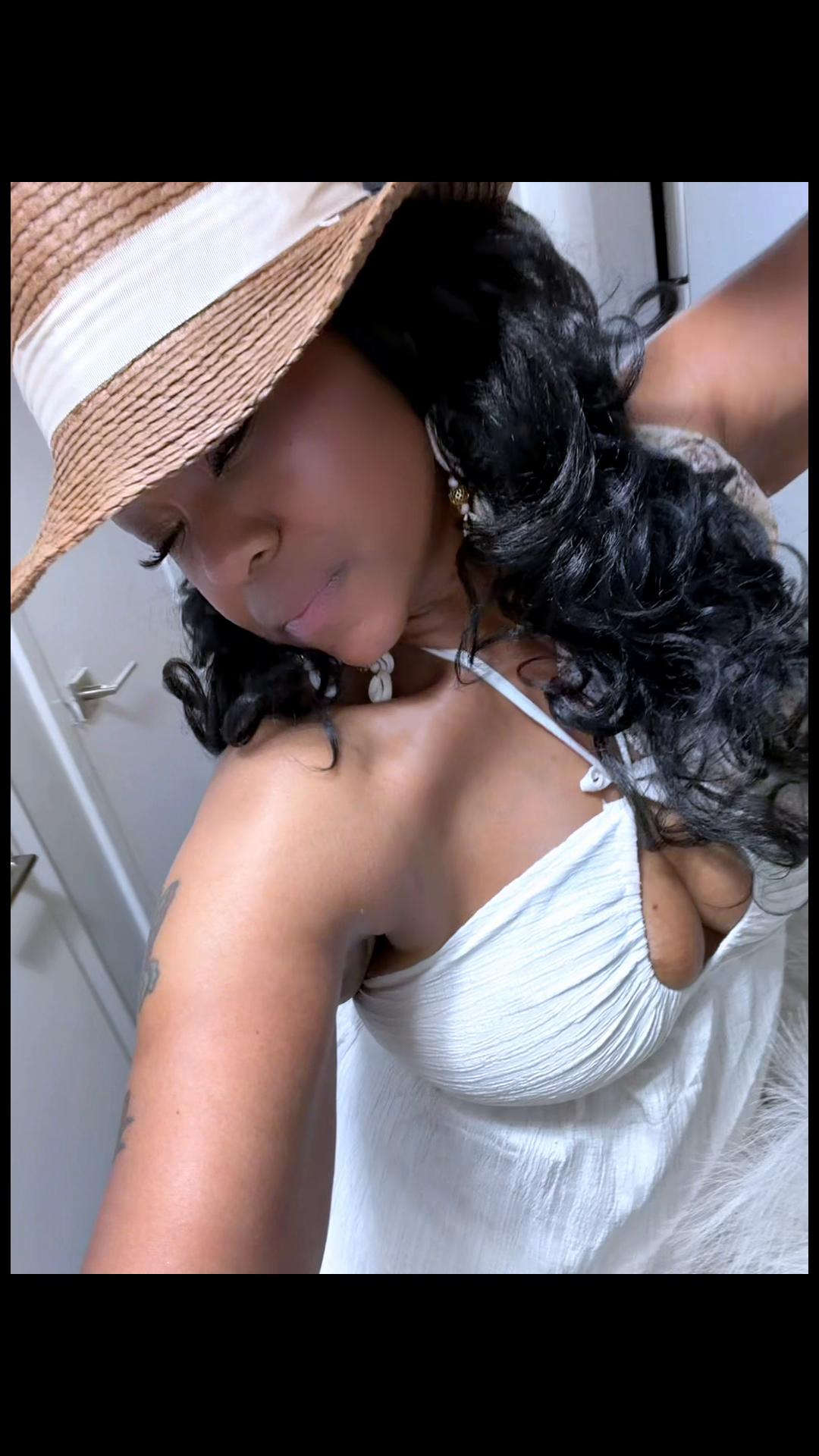 @mserinmonique