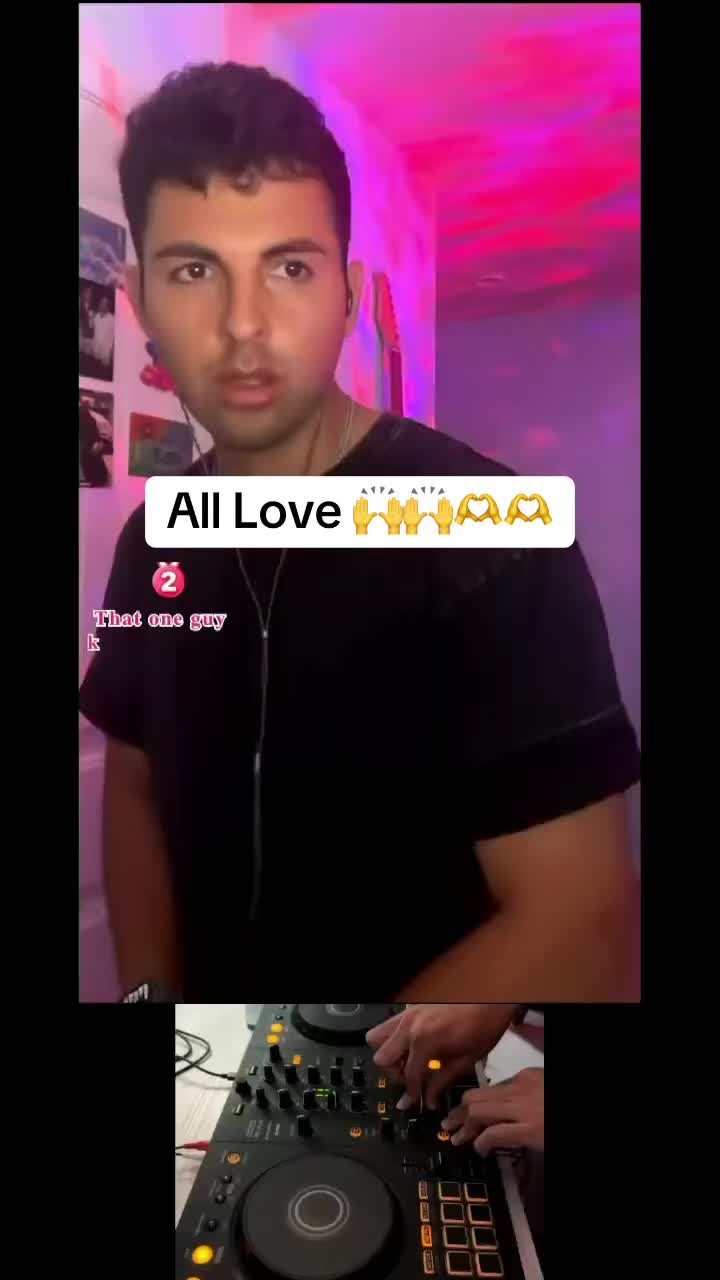 @DJ Gio 💿⚡️(Giovanni Gallarzo)