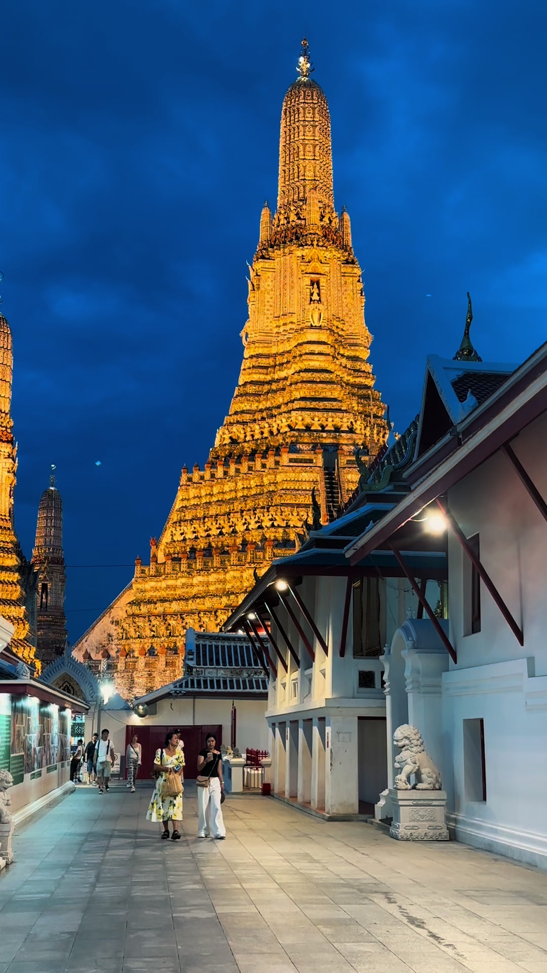 @ช่างภาพถ่ายรูปชุดไทยวัดอรุณ