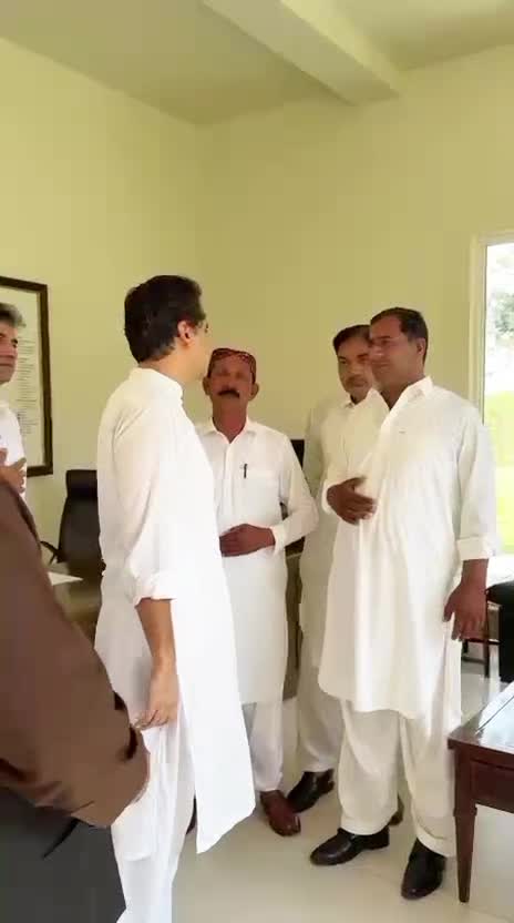 @Makhdoom Hashim Javan Bakht