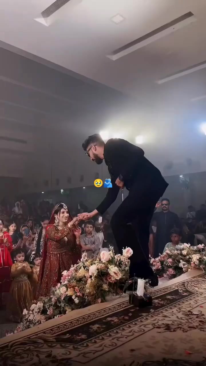 @𝗠𝗜𝗥𝗛𝗔🚩